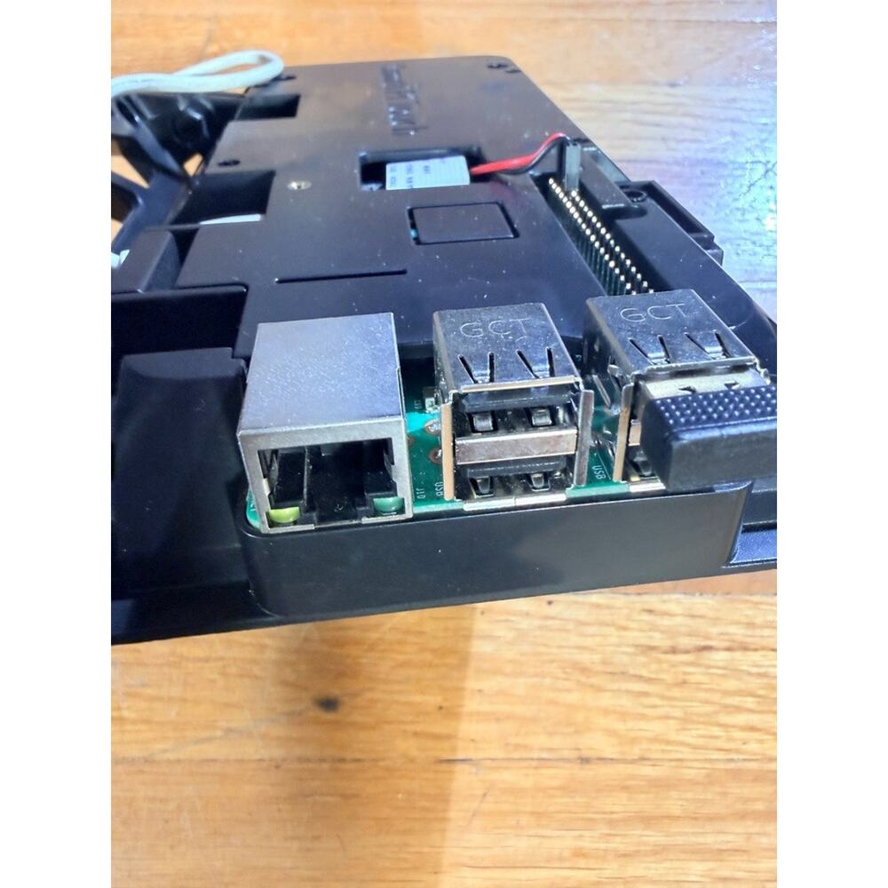 Raspberry Pi Computer with 7" Touchscreen & SmartiPi Touch Case Stand - Picture 4 of 9